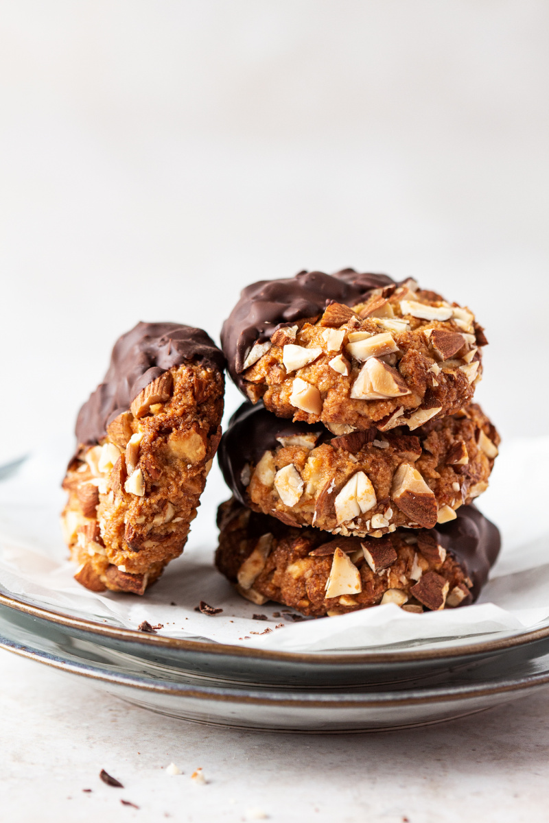 vegan-almond-cookies-stack-800x1200-1.jpg